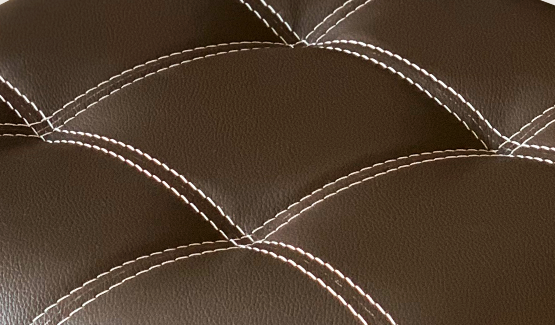mocha-pvc-stool-M6136-detail1-2220×1300.png